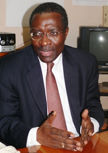 Dr Chris Fomunyoh